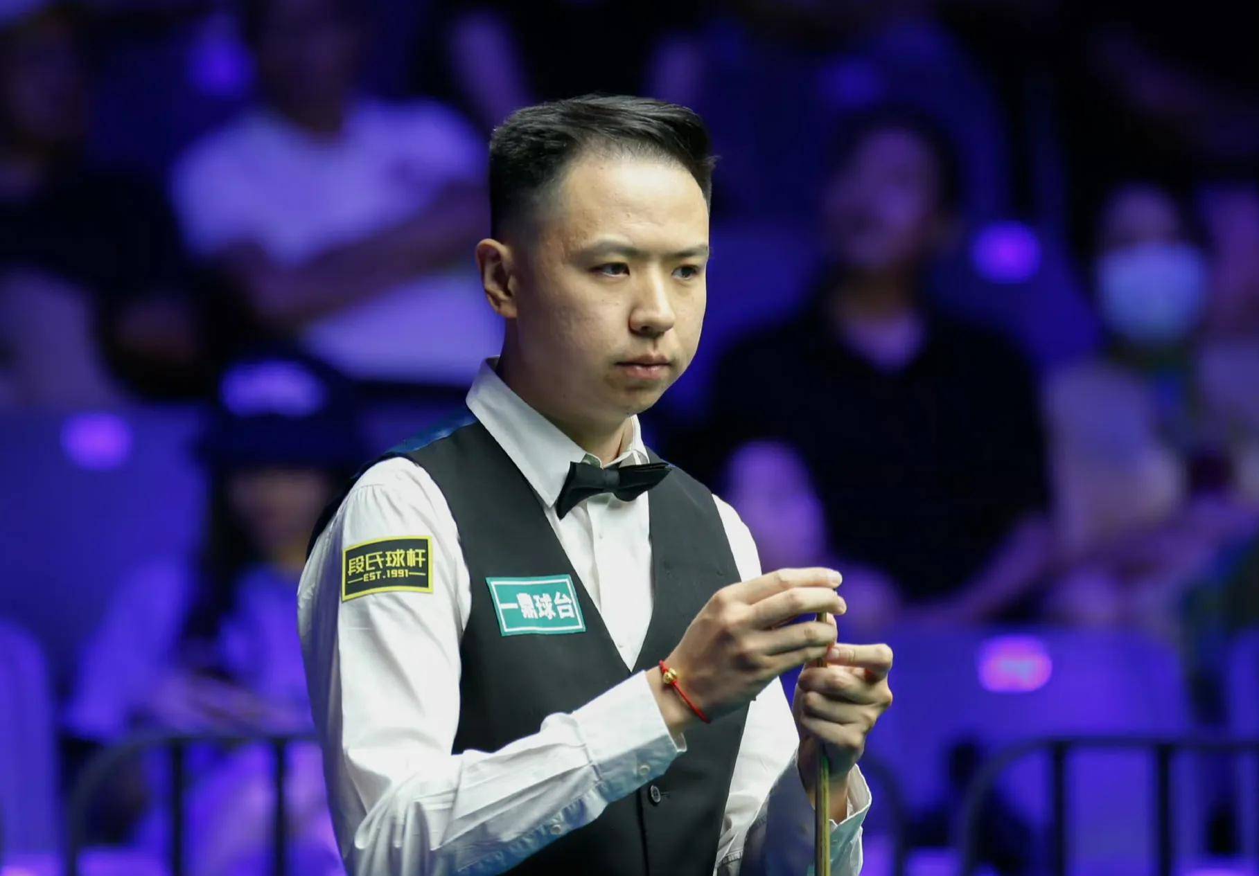 现却显得略 现却显得略